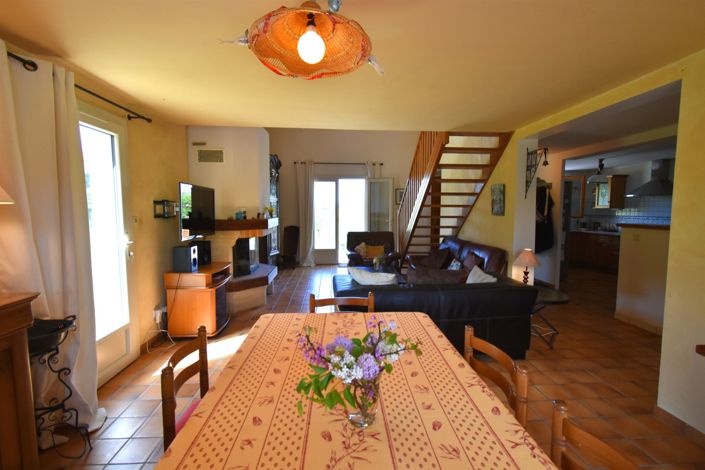 Image No.3-5 Bed House for sale