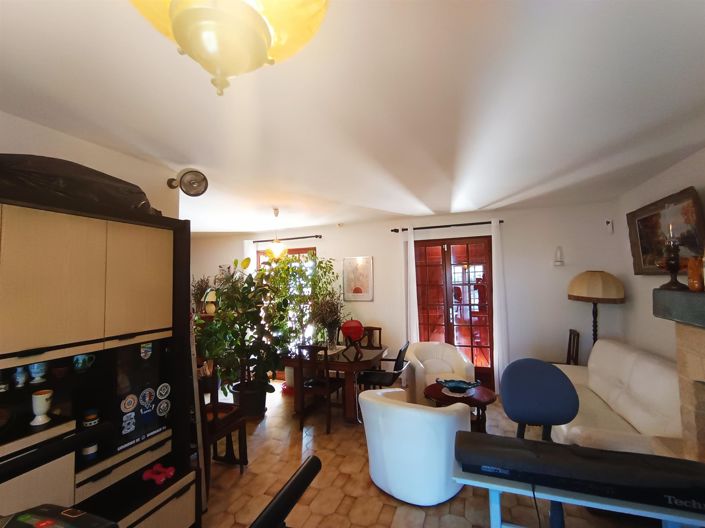Image No.12-4 Bed House for sale