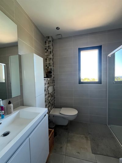 Image No.11-5 Bed House for sale