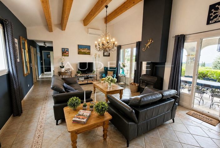 Image No.10-4 Bed House for sale
