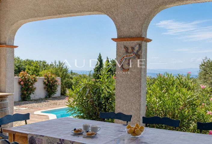 Image No.9-4 Bed House for sale