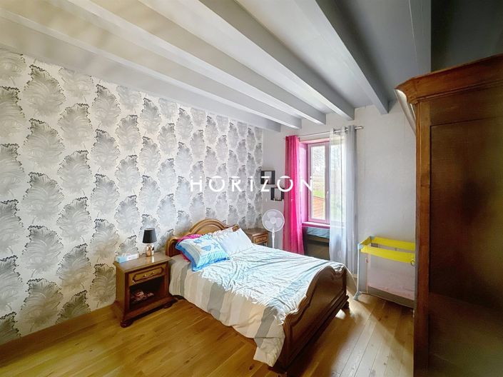 Image No.24-4 Bed House for sale
