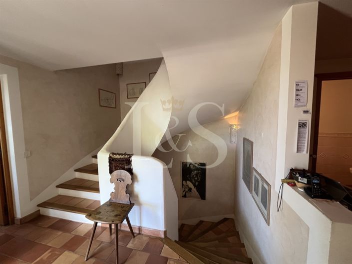 Image No.12-2 Bed House for sale