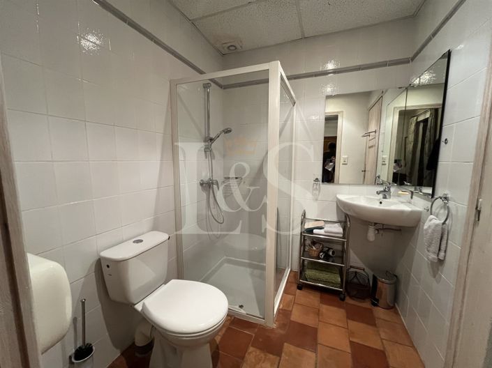 Image No.13-2 Bed House for sale