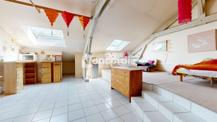 Image No.10-5 Bed House for sale