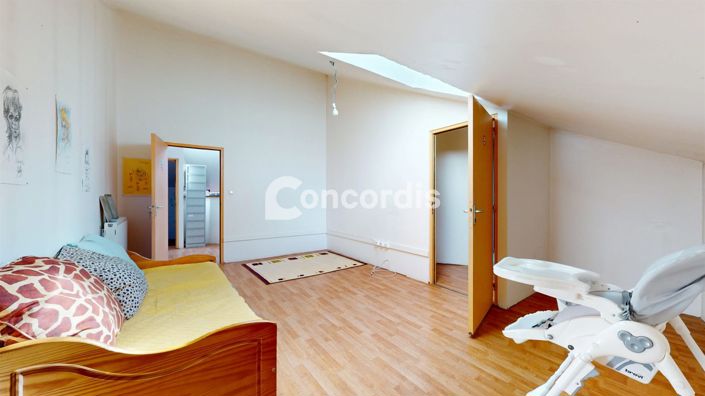 Image No.12-5 Bed House for sale