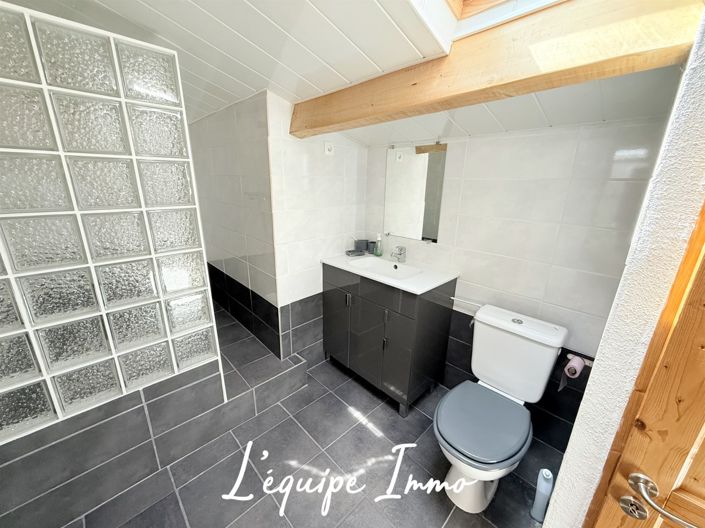 Image No.19-5 Bed House for sale