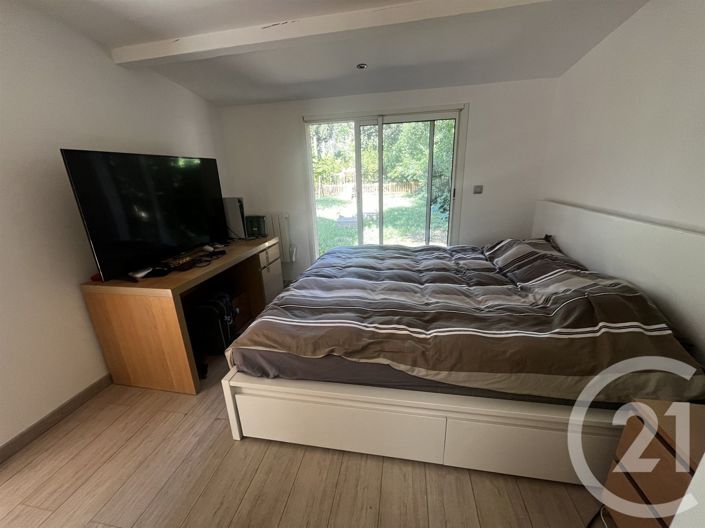 Image No.16-3 Bed House for sale