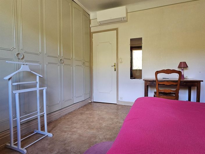 Image No.29-4 Bed House for sale