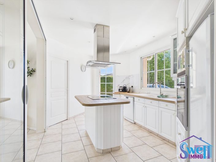 Image No.9-4 Bed House for sale