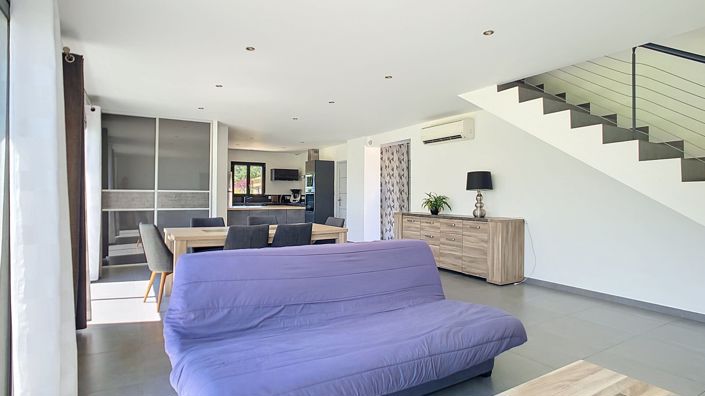 Image No.7-3 Bed House for sale
