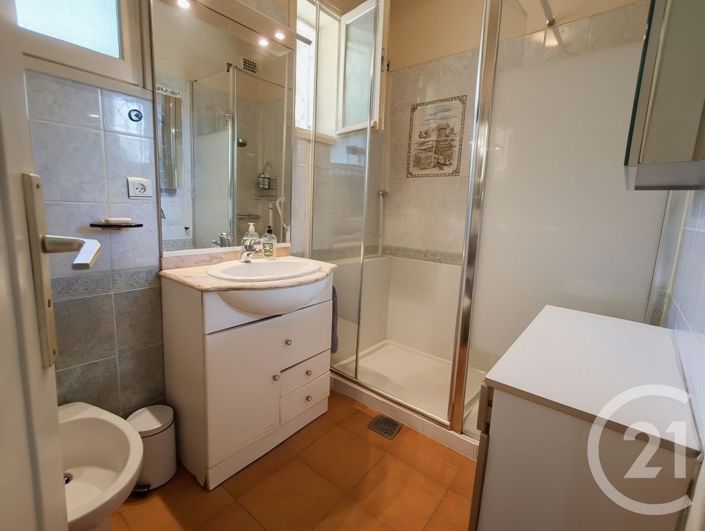 Image No.10-3 Bed House for sale