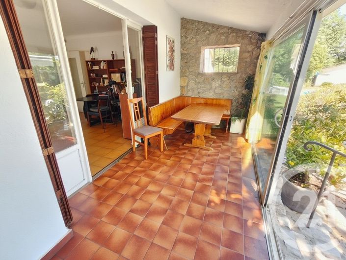 Image No.11-3 Bed House for sale