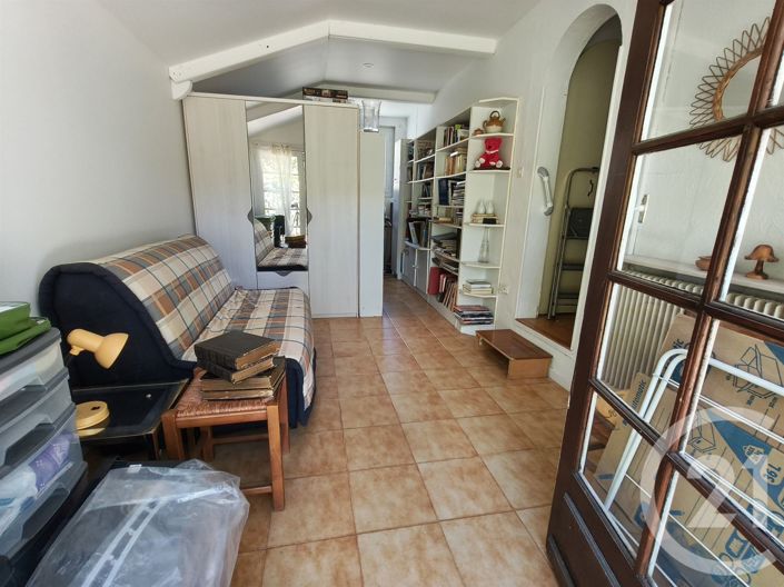 Image No.8-3 Bed House for sale