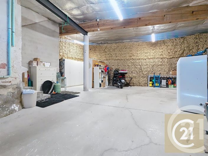 Image No.17-3 Bed House for sale