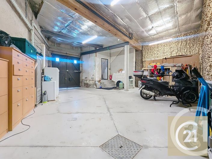Image No.24-3 Bed House for sale