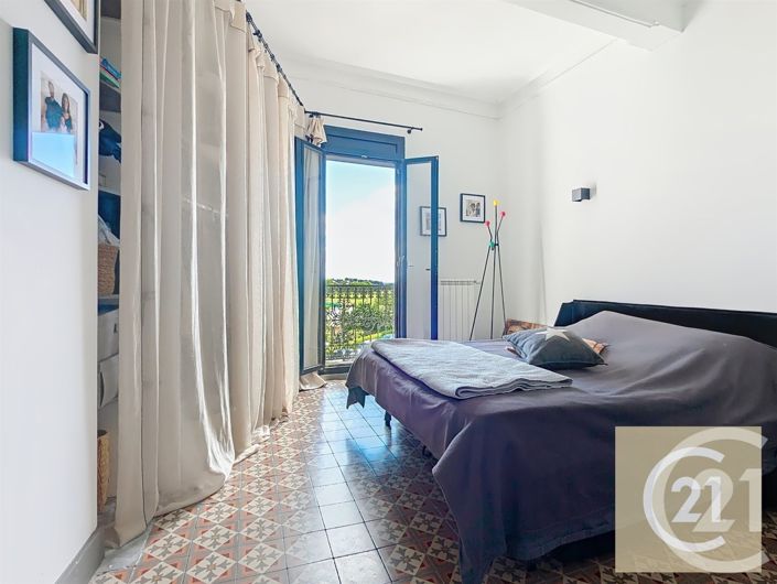 Image No.28-3 Bed House for sale