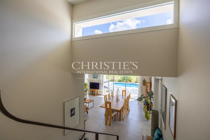 Image No.16-4 Bed House for sale