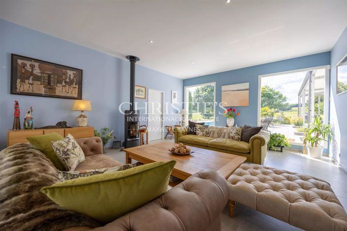 Image No.25-4 Bed House for sale