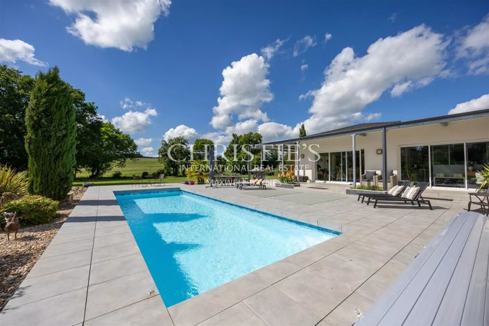 Image No.6-4 Bed House for sale