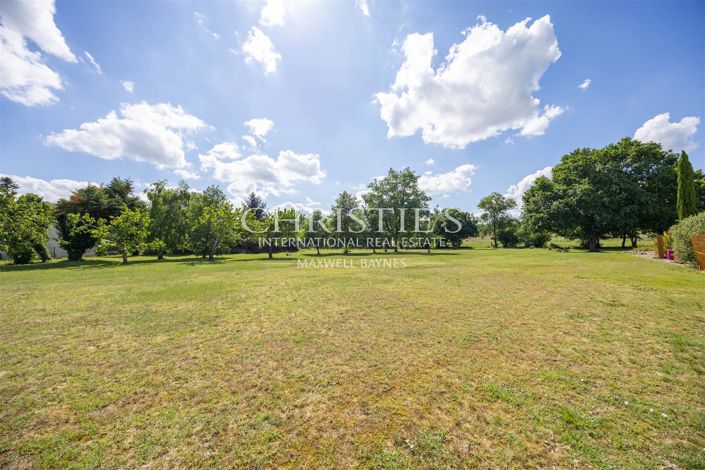 Image No.9-4 Bed House for sale