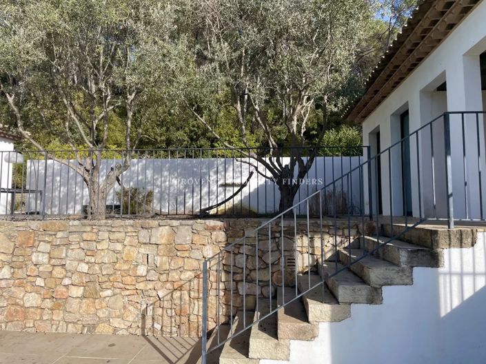 Image No.17-4 Bed House for sale