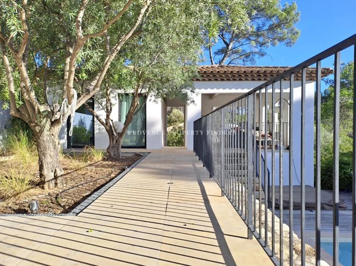 Image No.20-4 Bed House for sale