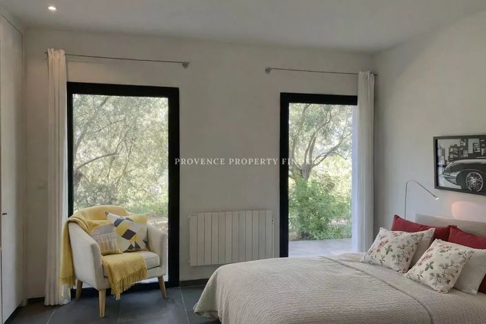 Image No.22-4 Bed House for sale