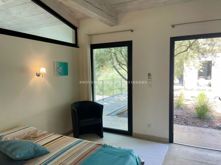 Image No.24-4 Bed House for sale
