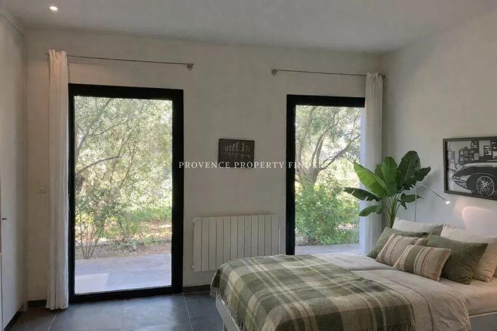 Image No.9-4 Bed House for sale