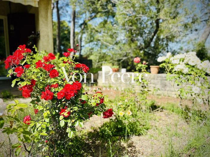 Image No.10-6 Bed House for sale