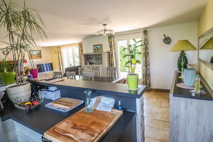Image No.14-3 Bed House for sale
