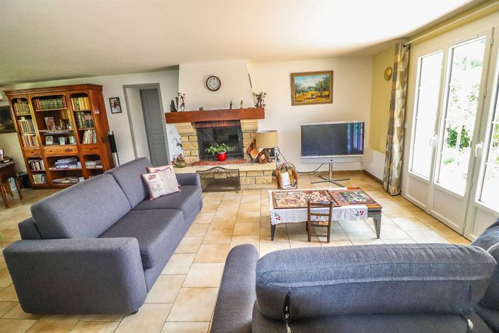 Image No.7-3 Bed House for sale