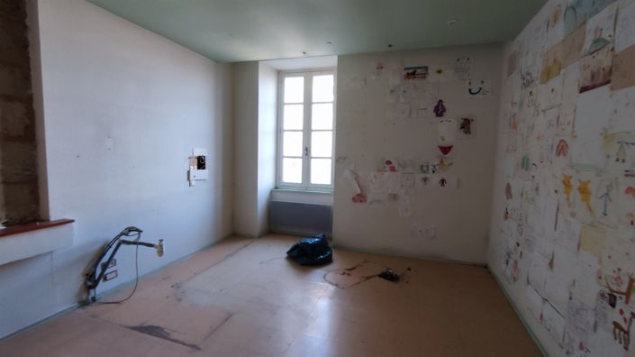 Image No.10-3 Bed House for sale