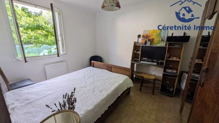 Image No.18-3 Bed House for sale