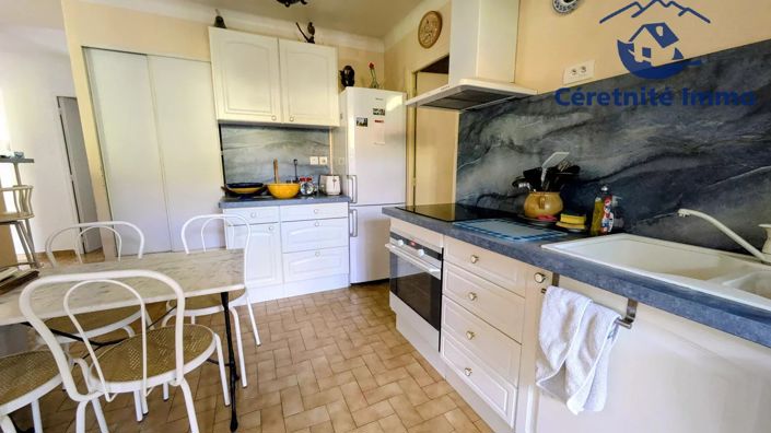 Image No.7-3 Bed House for sale