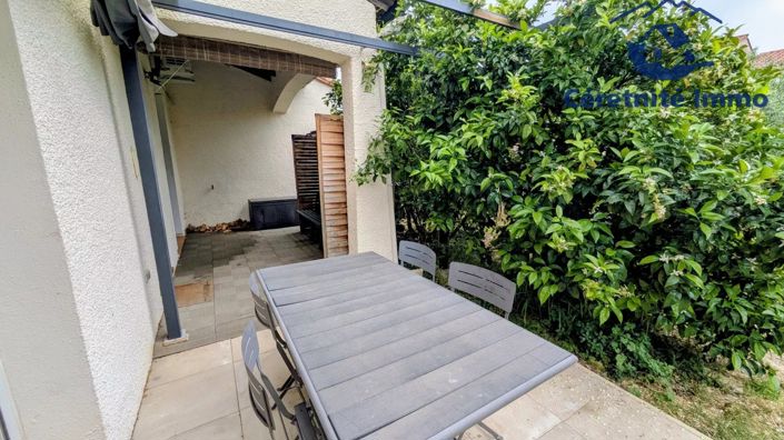 Image No.8-3 Bed House for sale