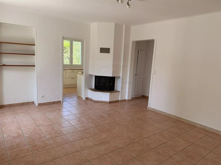 Image No.16-2 Bed House for sale