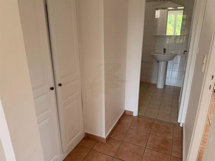 Image No.29-2 Bed House for sale