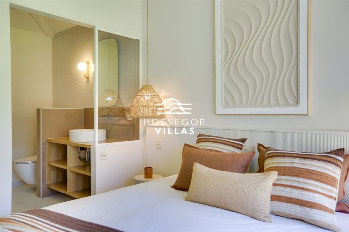 Image No.18-4 Bed House for sale