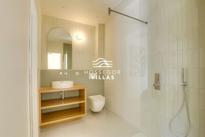 Image No.23-4 Bed House for sale