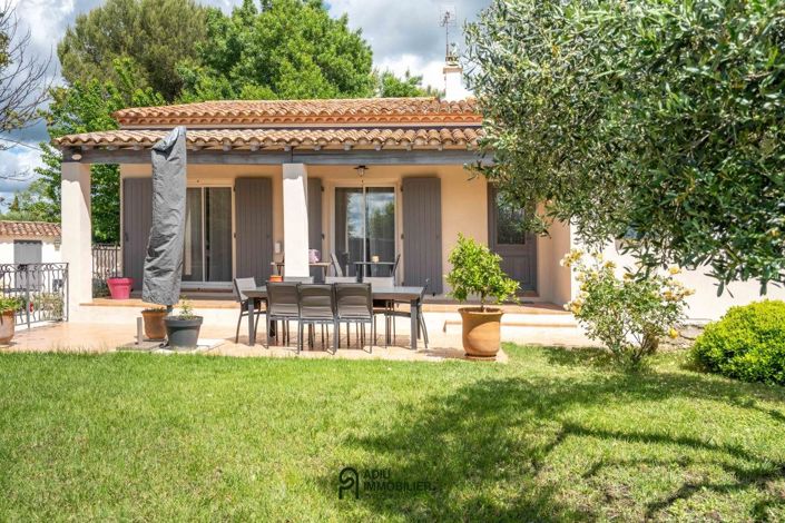 Image No.2-Maison de 4 chambres à vendre à Uzès