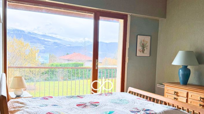 Image No.10-5 Bed House for sale