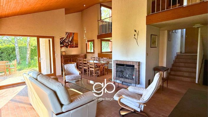 Image No.6-5 Bed House for sale