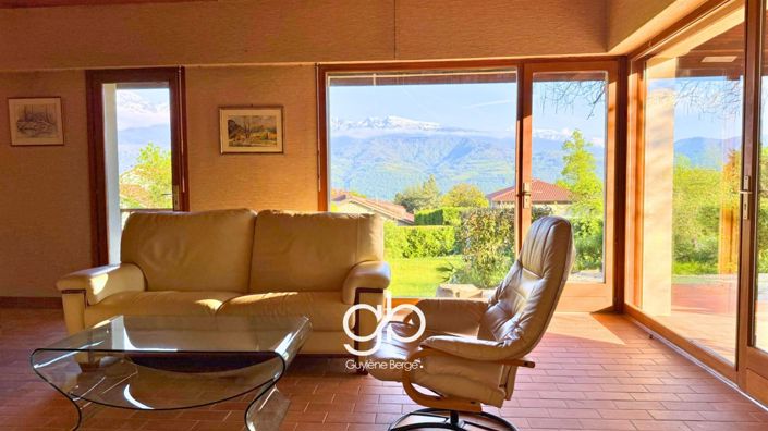 Image No.9-5 Bed House for sale