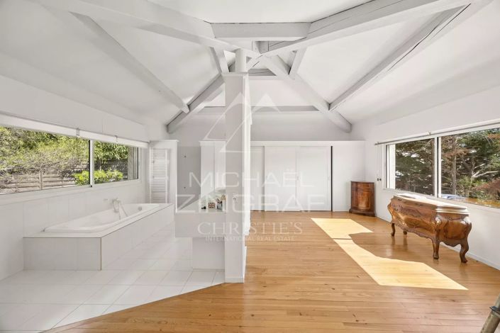 Image No.7-3 Bed House for sale