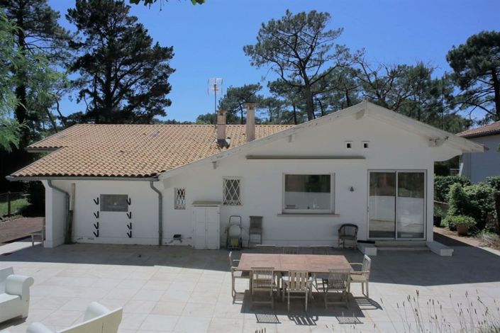 Image No.13-4 Bed House for sale