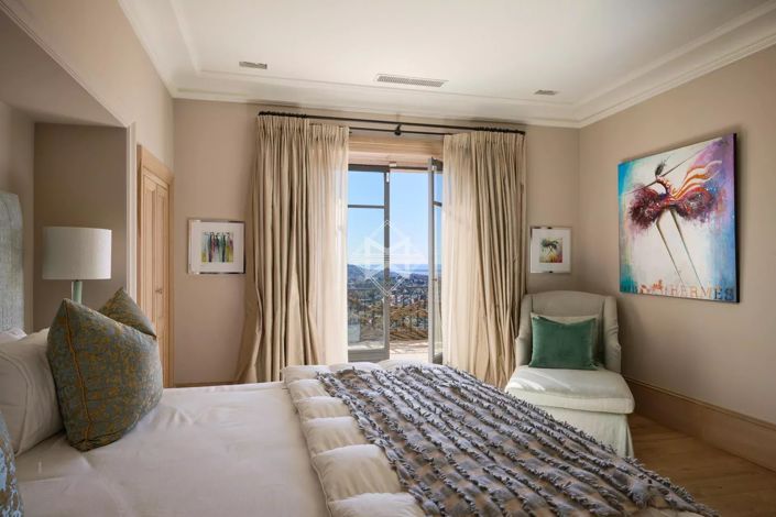 Image No.16-5 Bed House for sale
