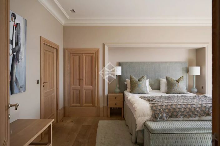 Image No.17-5 Bed House for sale