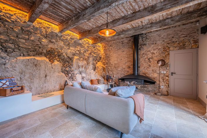 Image No.17-4 Bed House for sale